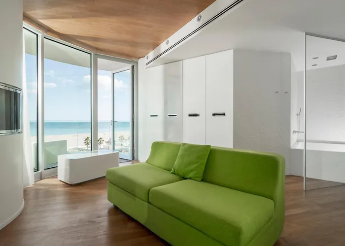 I-Suite Hotel